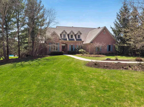 7030 Popp Rd, Fort Wayne, IN 46845