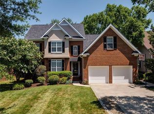 709 Corinthian Pl, Charlotte, NC 28211