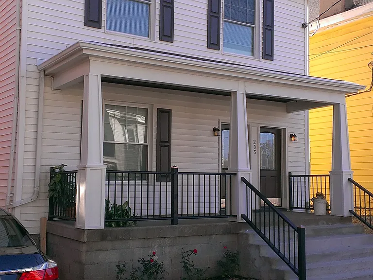 205 Oak St #1 — Photo 10