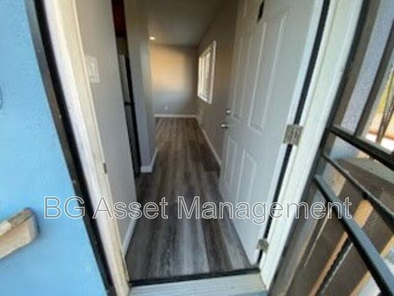 2nd image of 2417 Northrop Ave APT 4