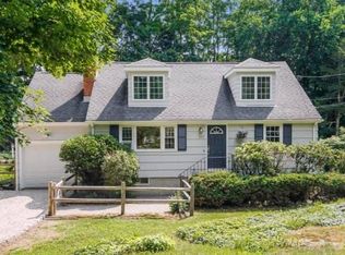 373 Bennetts Farm Rd, Ridgefield, CT 06877