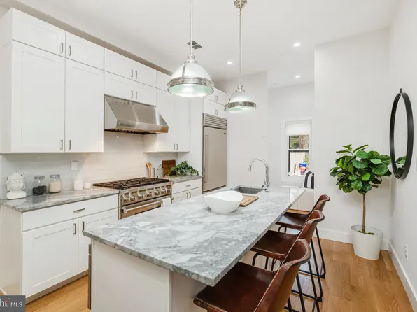 809 N Taney St, Philadelphia, PA 19130