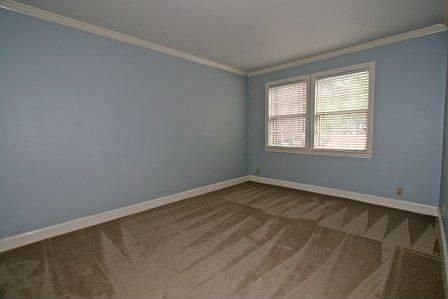 5th image of 836 Cedar St