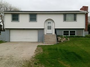 83698 Jolene Dr, Norfolk, NE 68701