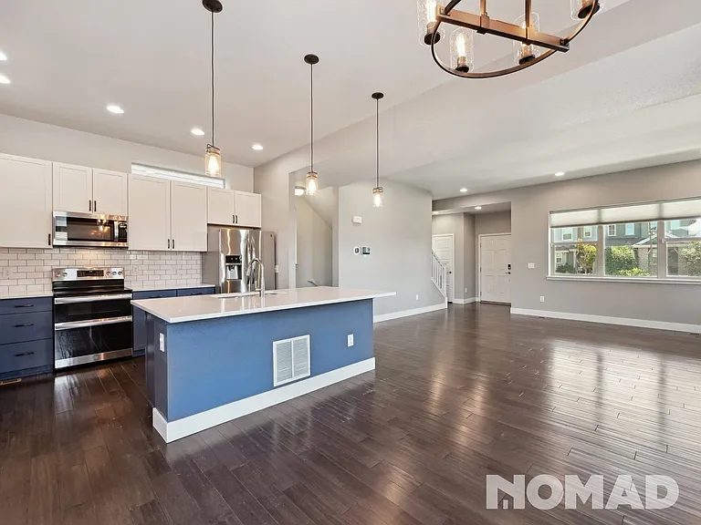 2592 Iola St — Photo 10