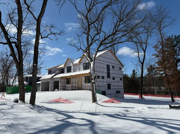 5324 Spring Ln, Minnetonka, MN 55345