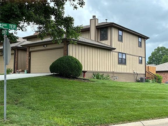 3rd image of 4205 Country Ln APT C