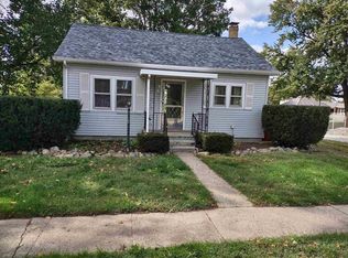 207 N Morgan St, Mentone, IN 46539