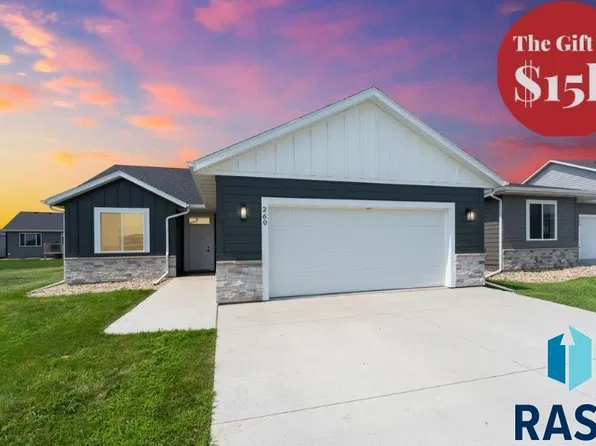 260 Lydia Ct, Harrisburg, SD 57032