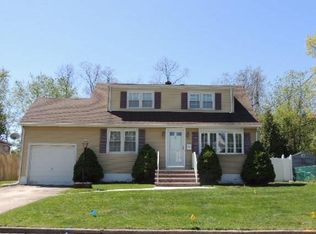15 Lois Ave, East Brunswick, NJ