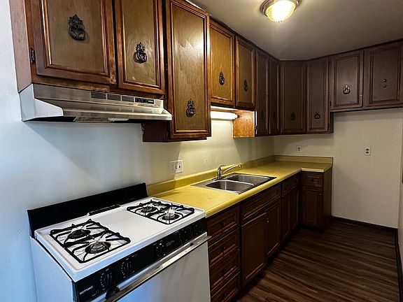 4th image of 410 N Terrace St APT 6