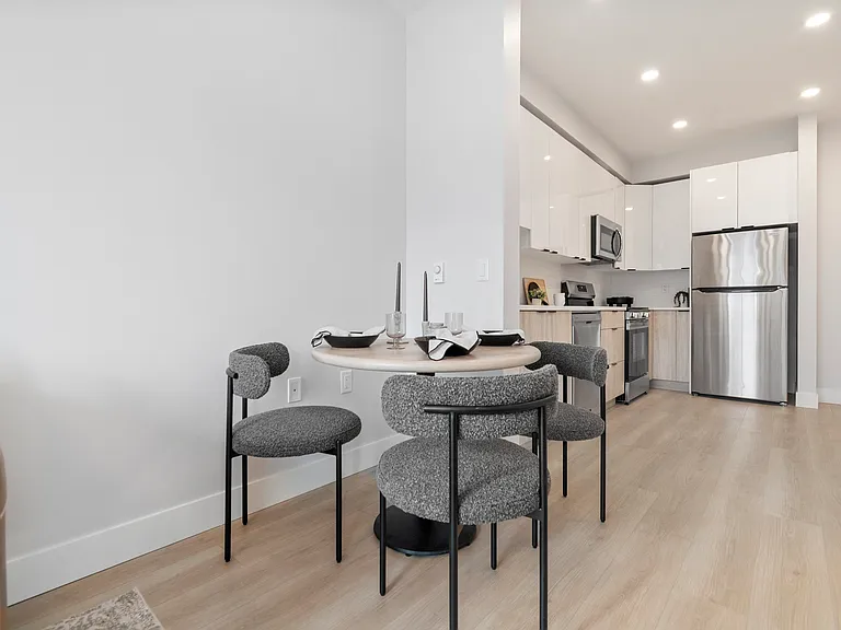 45754 Wellington Ave #204 — Photo 17