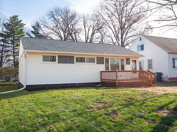 3rd image of 868 Westphal Ave
