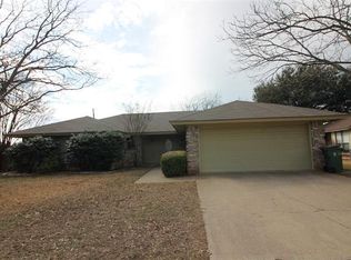 5124 Eagle Nest Dr, Arlington, TX 76017