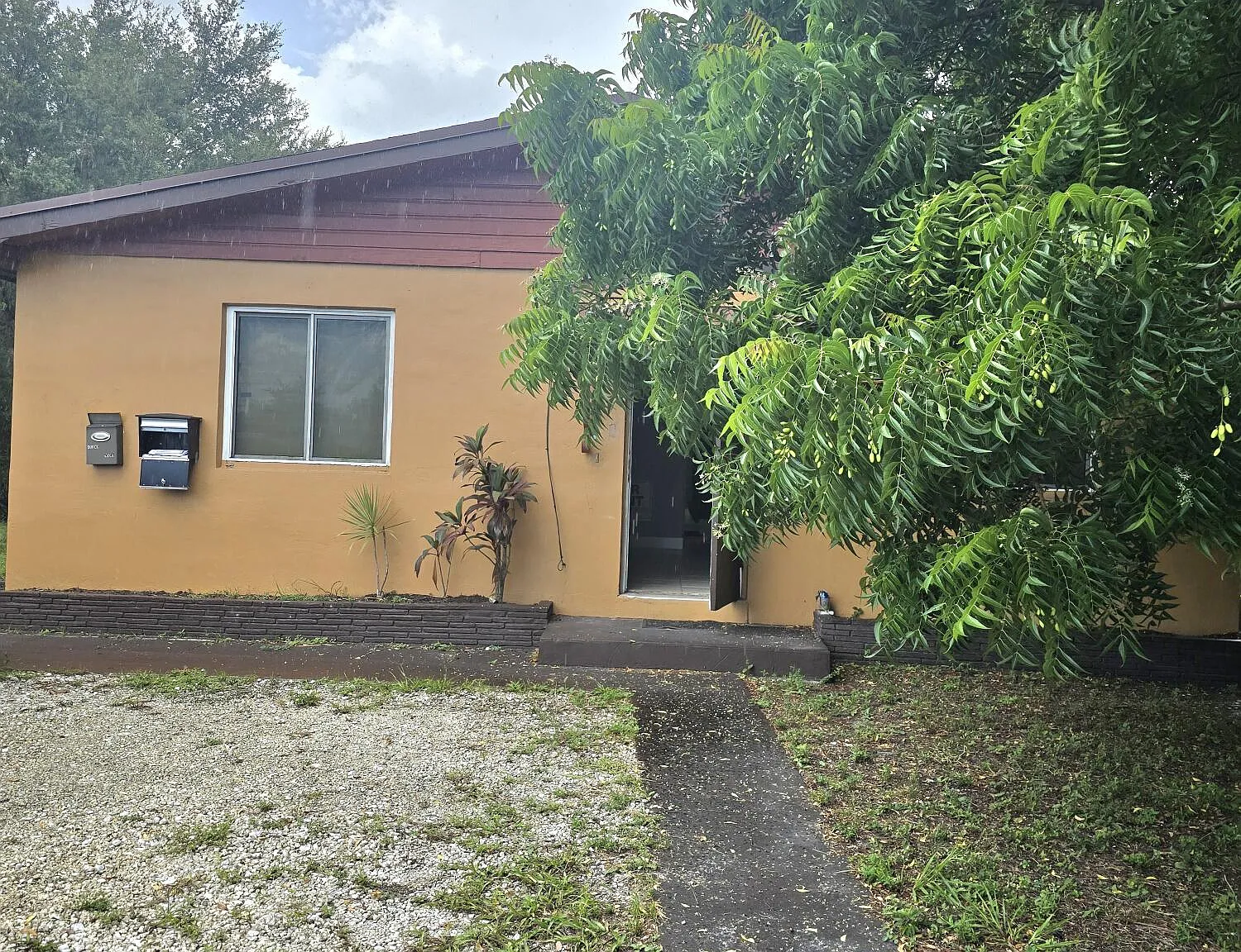 1 bed, 1.0 bath, 2178 sqft, $1,500 — Photo 1