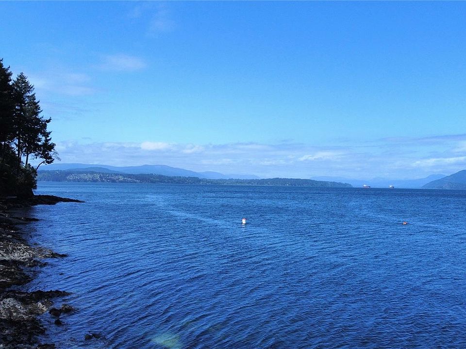 1st image of 760 Lands End Rd