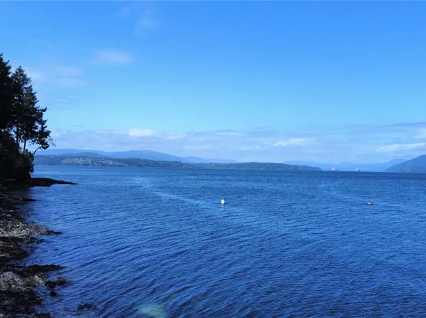 760 Lands End Rd, North Saanich, BC V8L 5L9