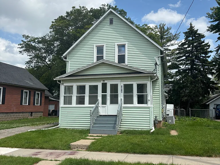 1012 Dove St — Photo 10