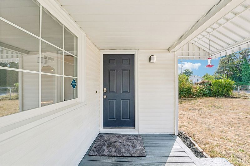 5th image of 1048 S 100th Street