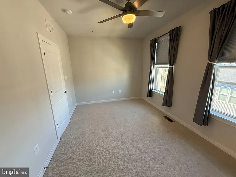 2505 Nicholson St — Photo 28