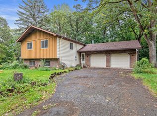 2250 Larry Ln, Newport, MN 55055