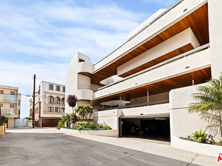 6209 Pacific Ave #201 — Photo 40