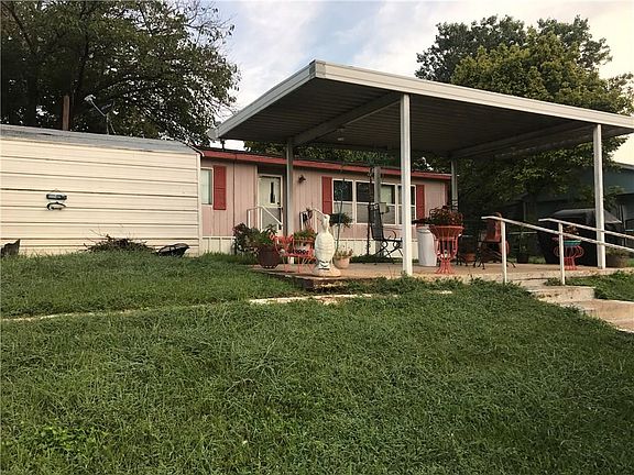 3rd image of 4317 Elmwood Ct