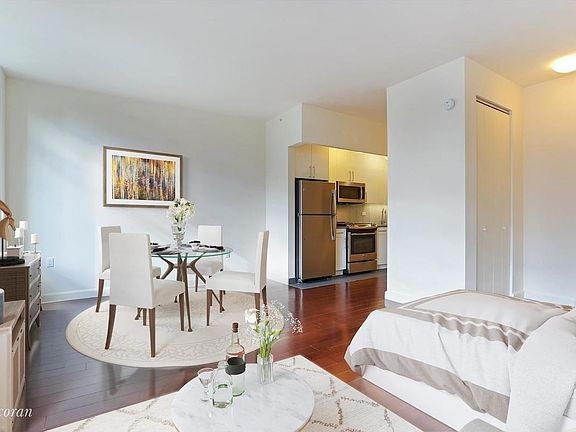 5th image of 81 Fleet Pl APT 5J