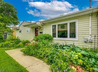 1568 Hagey Dr, Barberton, OH 44203