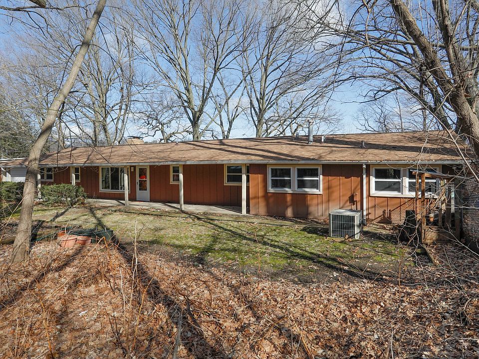 2236 Crest Dr-101