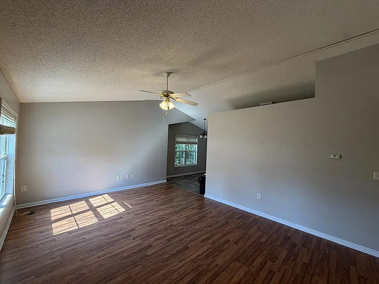 375 Brookfield Dr — Photo 3