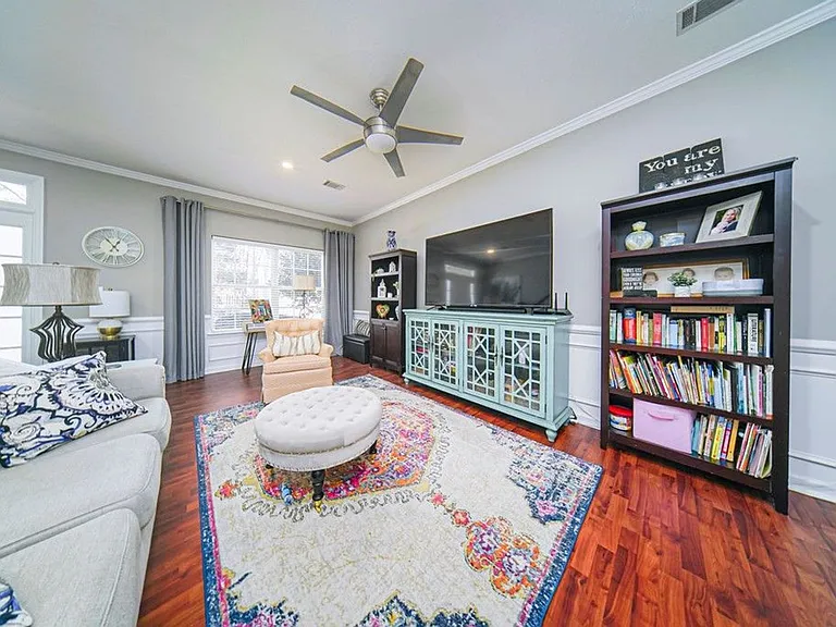 2823 Brickrun Way — Photo 3