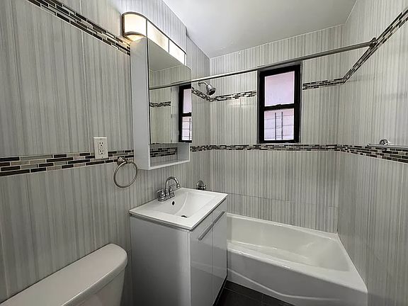 5th image of 83-15 116th St #49D