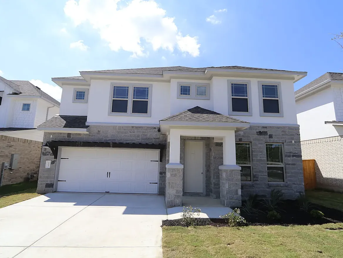 5 bed, 3.5 bath, 3365 sqft, $3,150 — Photo 2