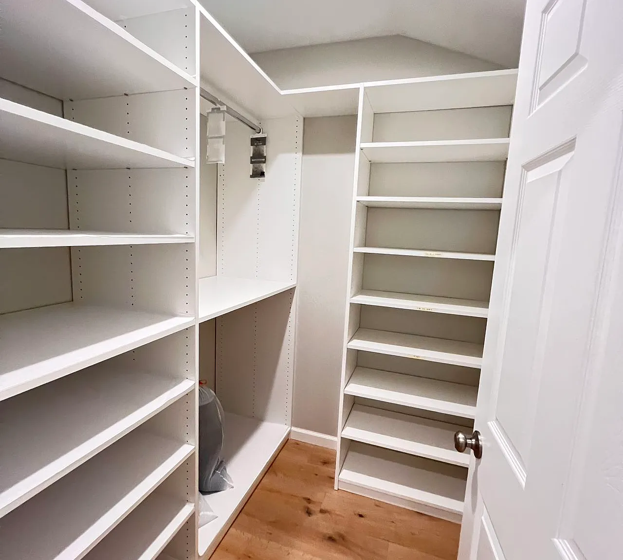 1 bed, 250 sqft, $2,600 — Photo 3