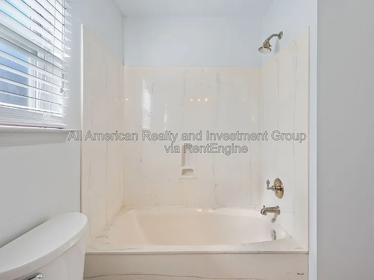 1940 Kadima Cir — Photo 15