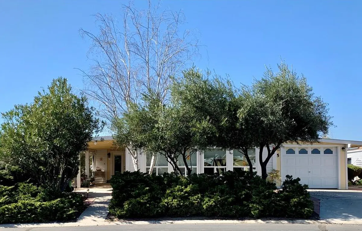 1 bed, 1.0 bath, 1820 sqft, $1,000 — Photo 1