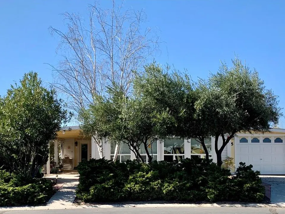 5 Hummingbird Ct