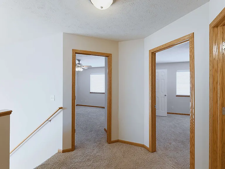 8815 Venice Ln — Photo 23