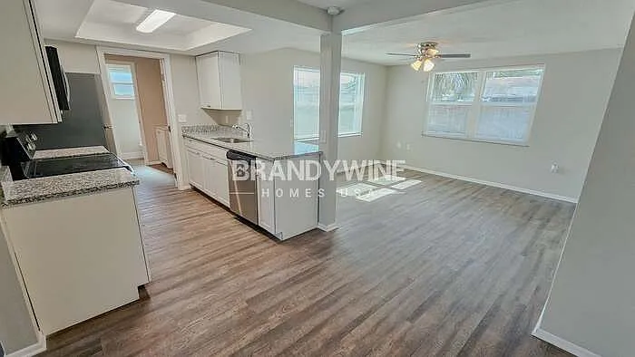 6914 Tierra Verde St — Photo 4