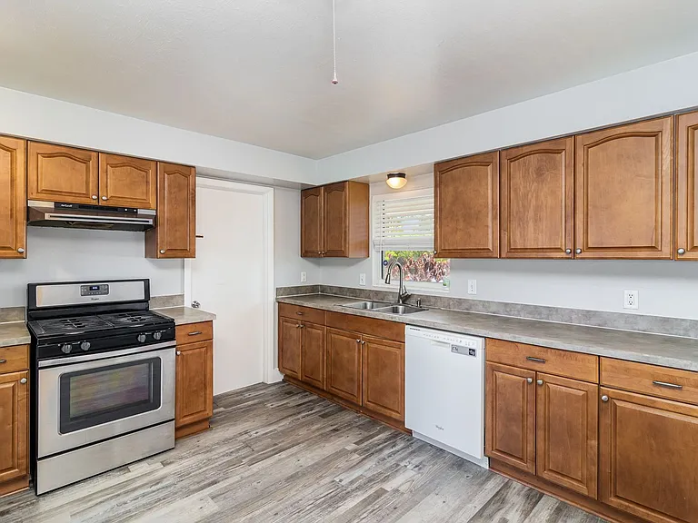 205 Trinidad Dr — Photo 4