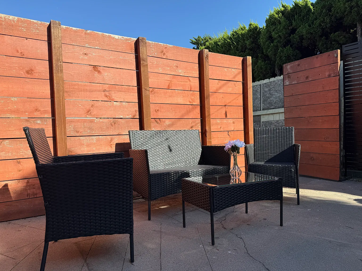 Studio, 375 sqft, $2,400 — Photo 4