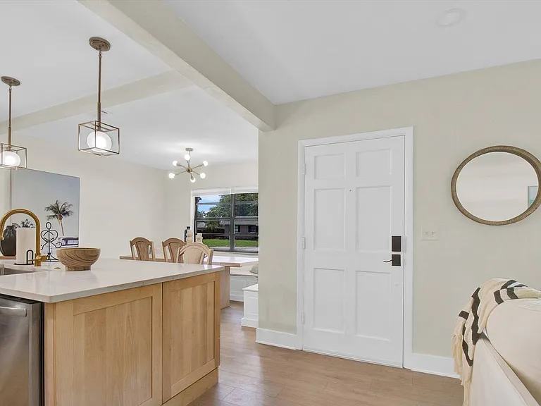 1608 Ottawa Rd — Photo 16