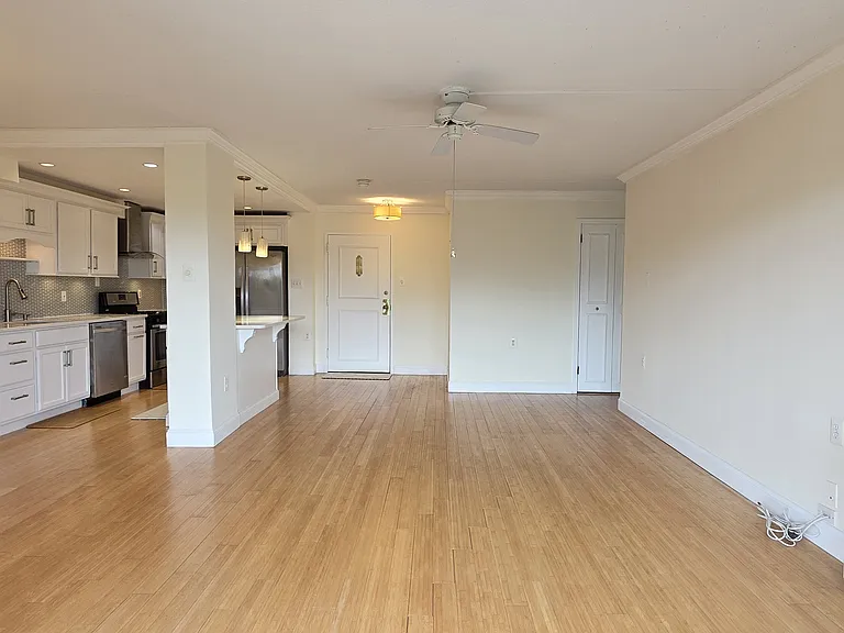 750 Harvard Ave #1117 — Photo 12