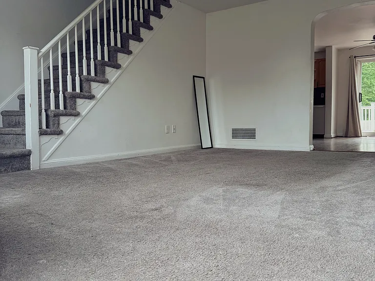 966 Argyle Rd — Photo 12