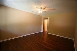 5th image of 305 Bayless Dr