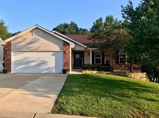 2329 Garden Ln, Festus, MO 63028