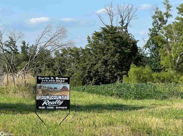 260th St #Q, Clutier, IA 52217