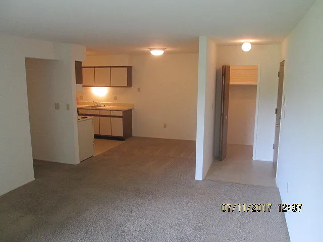 Eastwood Village Apartments — Photo 51