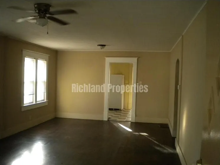 1422 S Sneed Ave — Photo 2